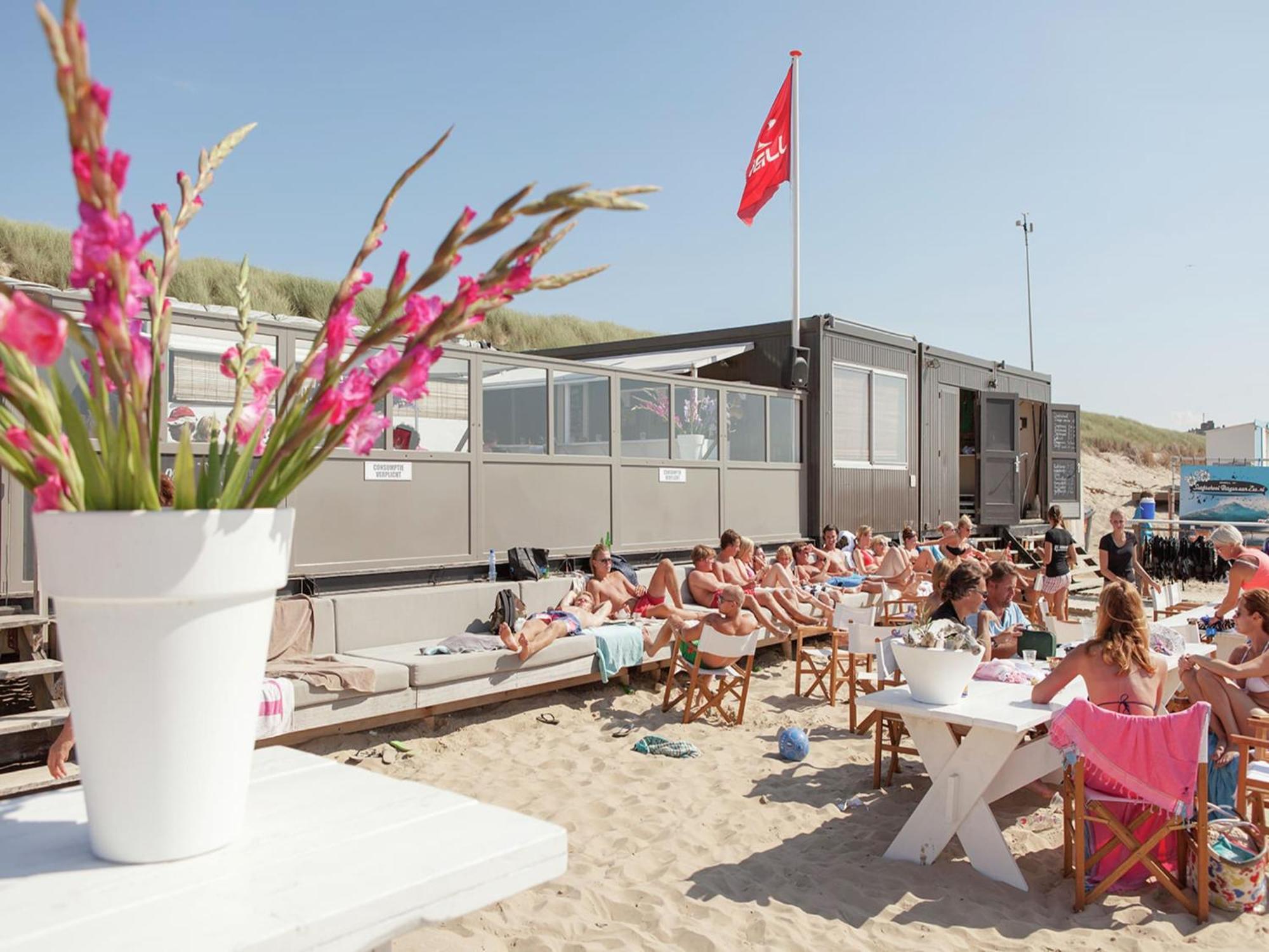 Pleasing Holiday Home In Schoorl With Patio エクステリア 写真