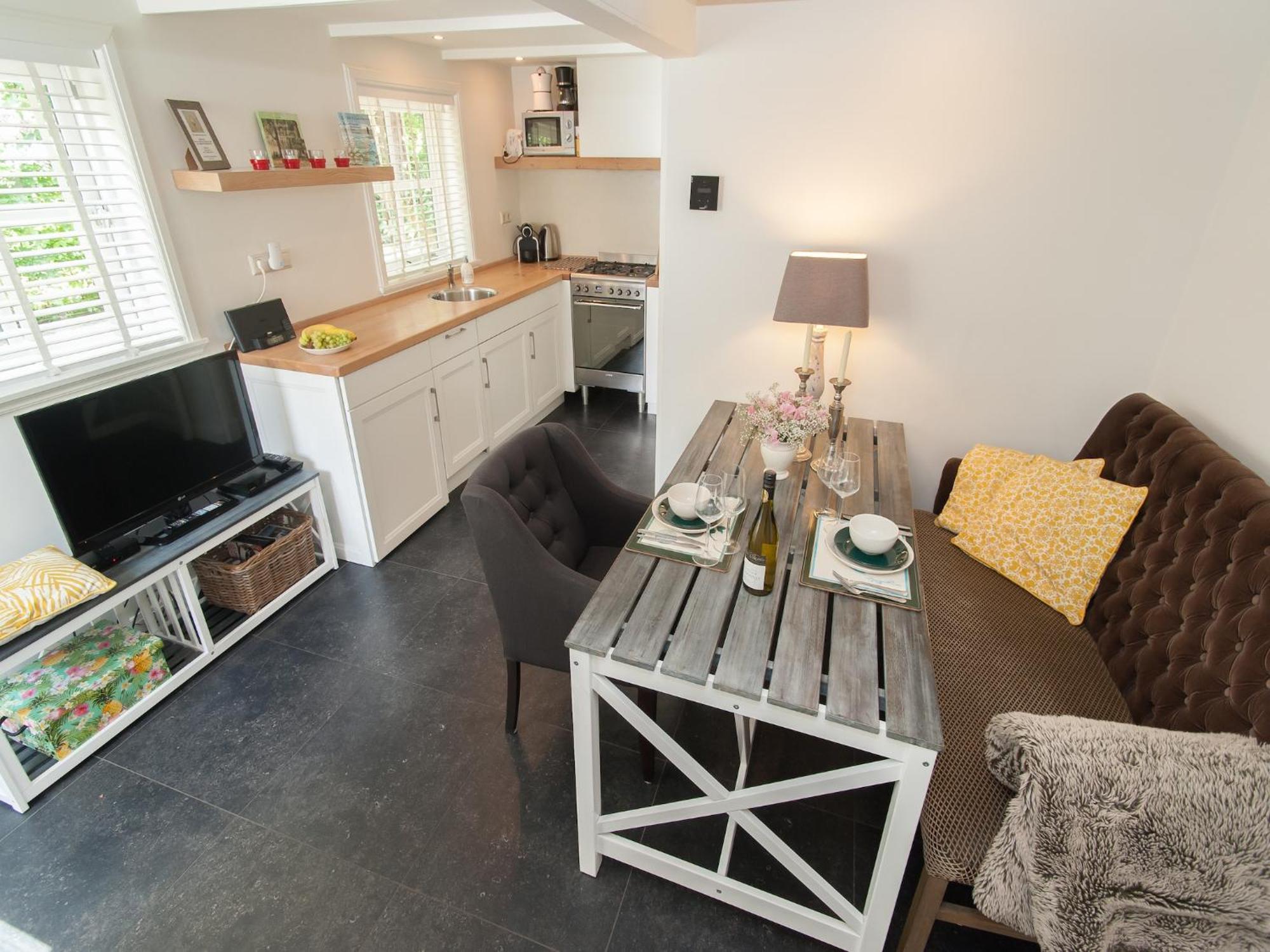 Pleasing Holiday Home In Schoorl With Patio エクステリア 写真